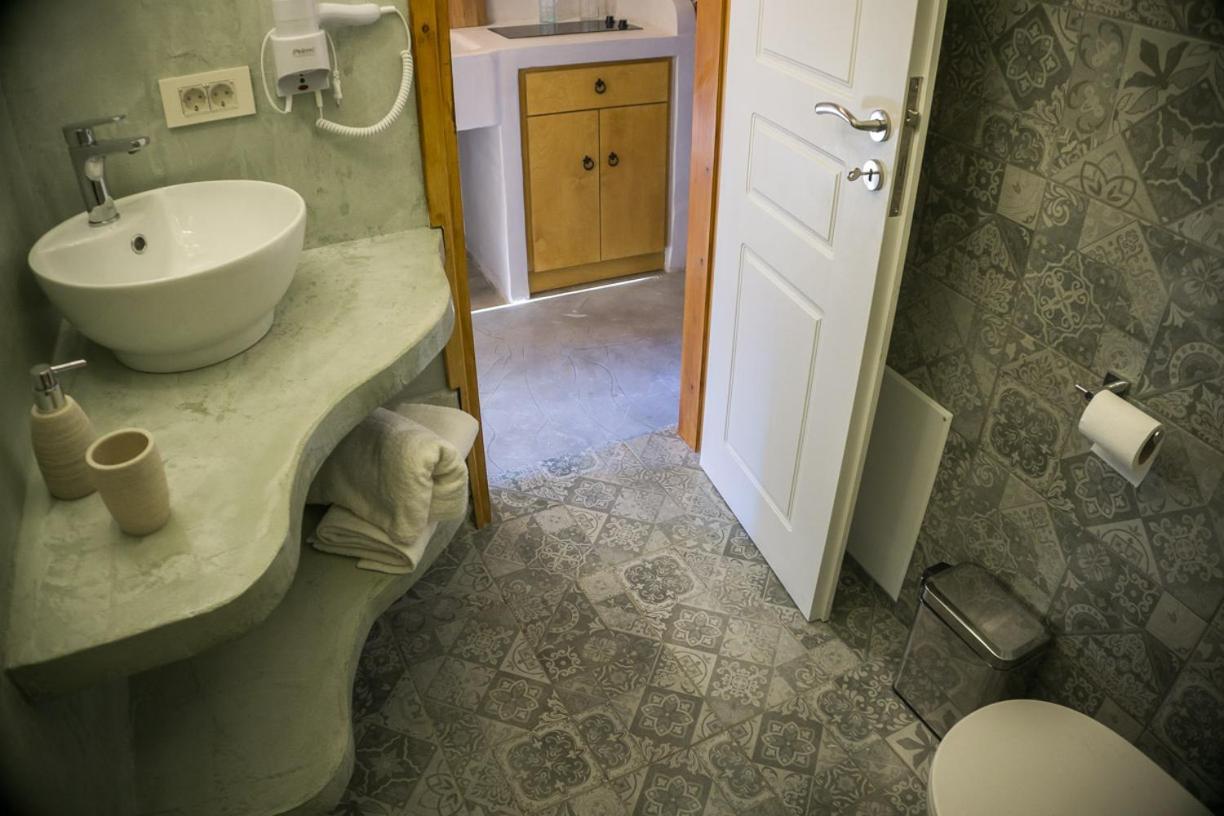 To Spiti Mas Apartment Сугия Екстериор снимка