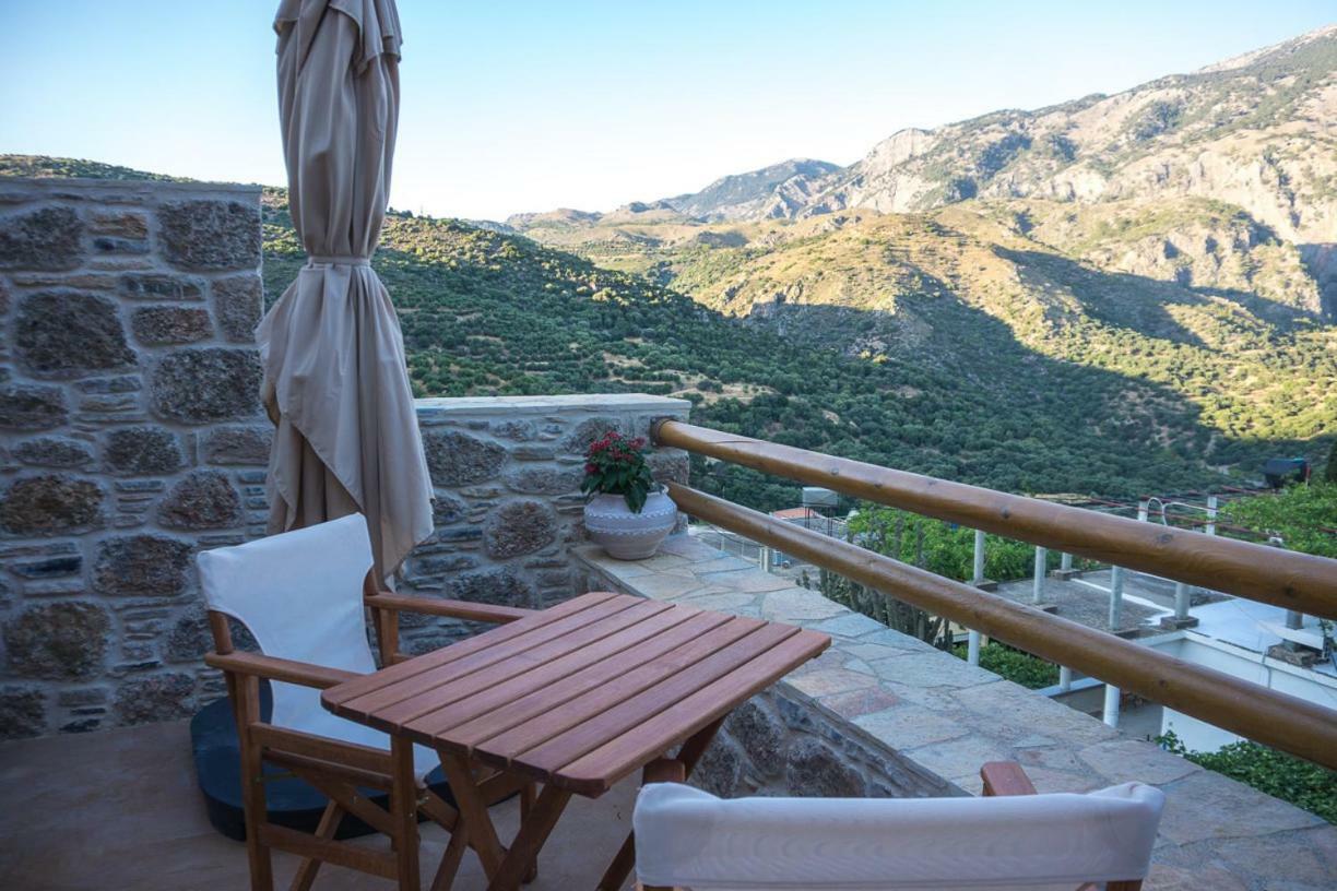 To Spiti Mas Apartment Сугия Екстериор снимка