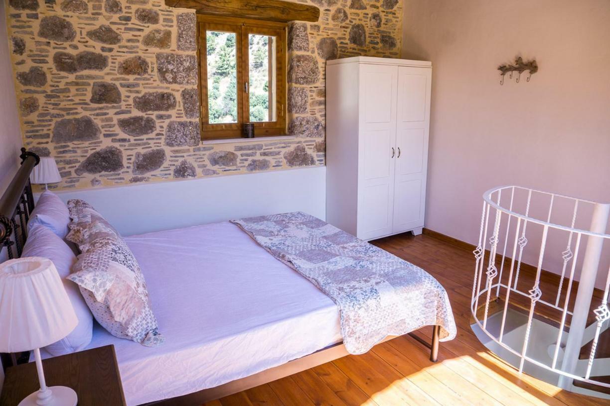 To Spiti Mas Apartment Сугия Екстериор снимка