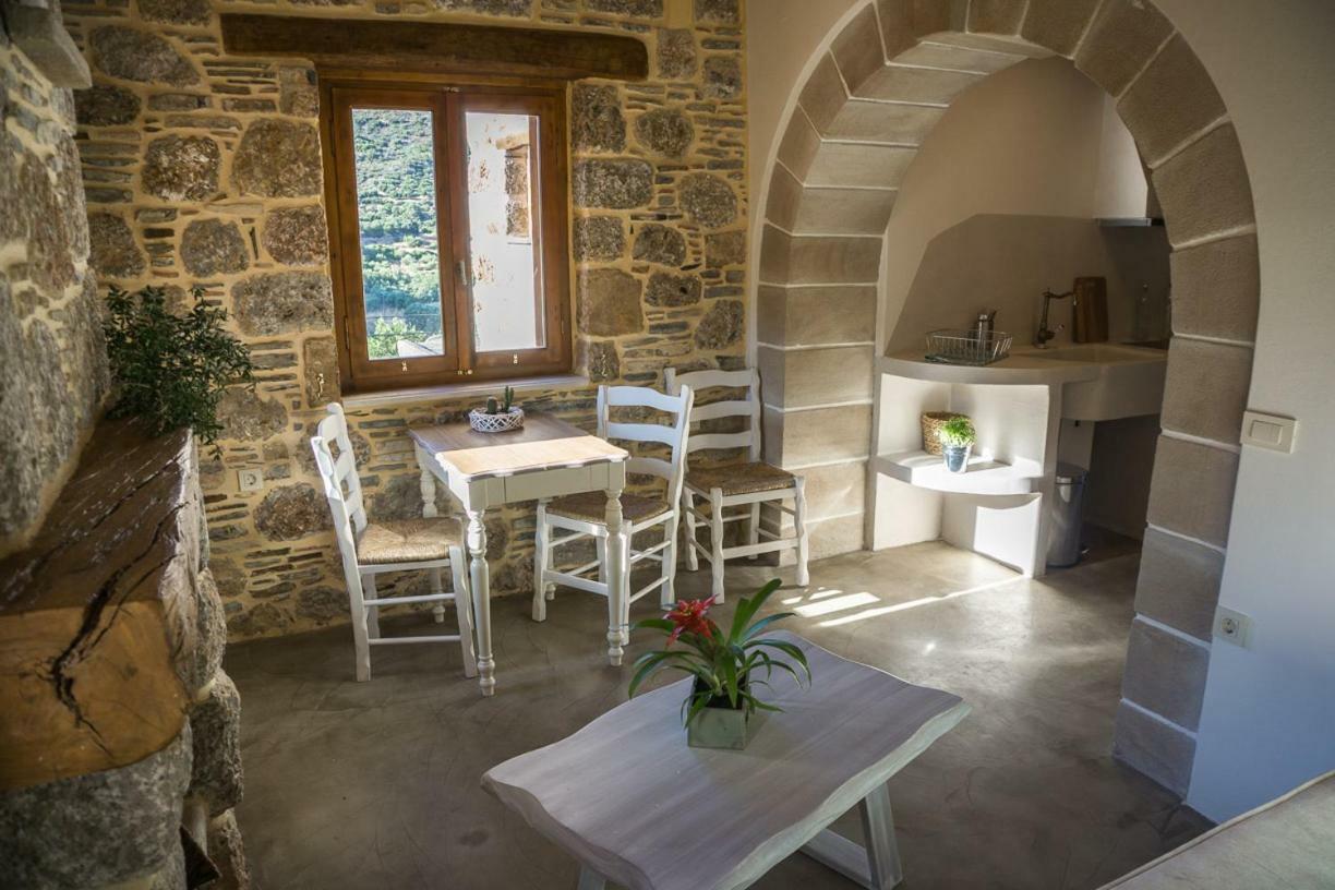 To Spiti Mas Apartment Сугия Екстериор снимка