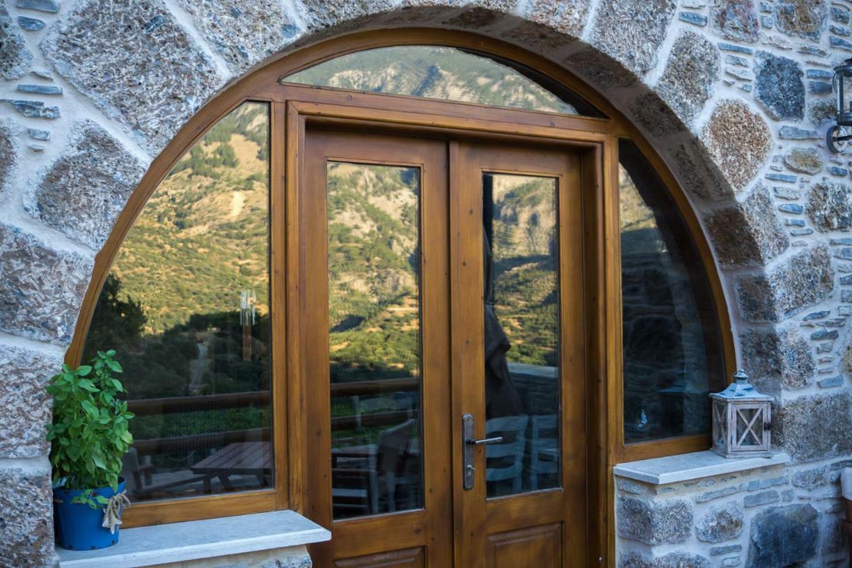 To Spiti Mas Apartment Сугия Екстериор снимка